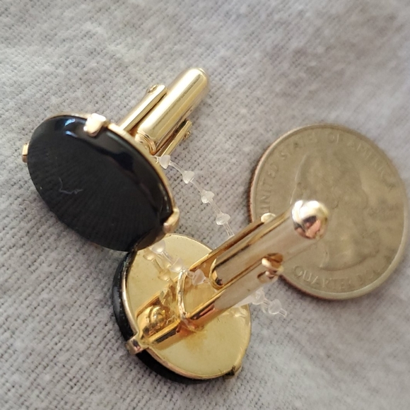 Cuff links - Picture 2 of 2